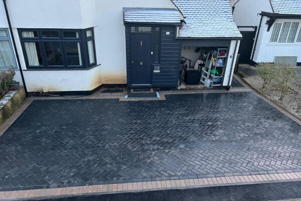 PRO-SCAPES_IMG_WEB_1920_BLOCK-PAVING-1 (1)