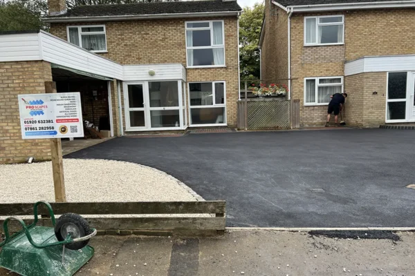 Shared Tarmac/Asphalt Driveway