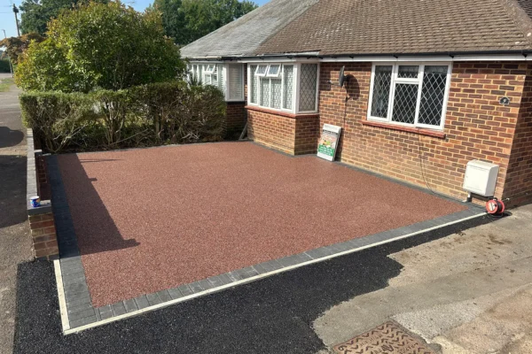 Resin bound driveway installation